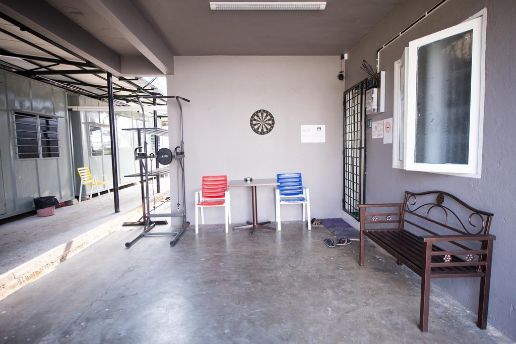 Kemaman Lodge & Cafe Chukai Extérieur photo