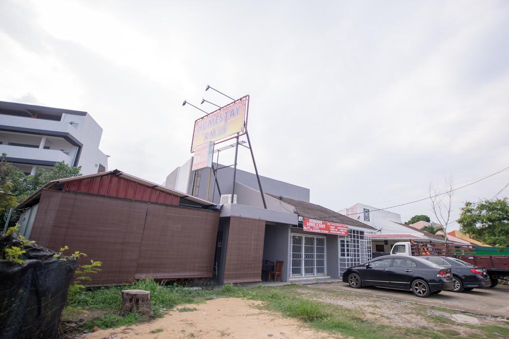 Kemaman Lodge & Cafe Chukai Extérieur photo