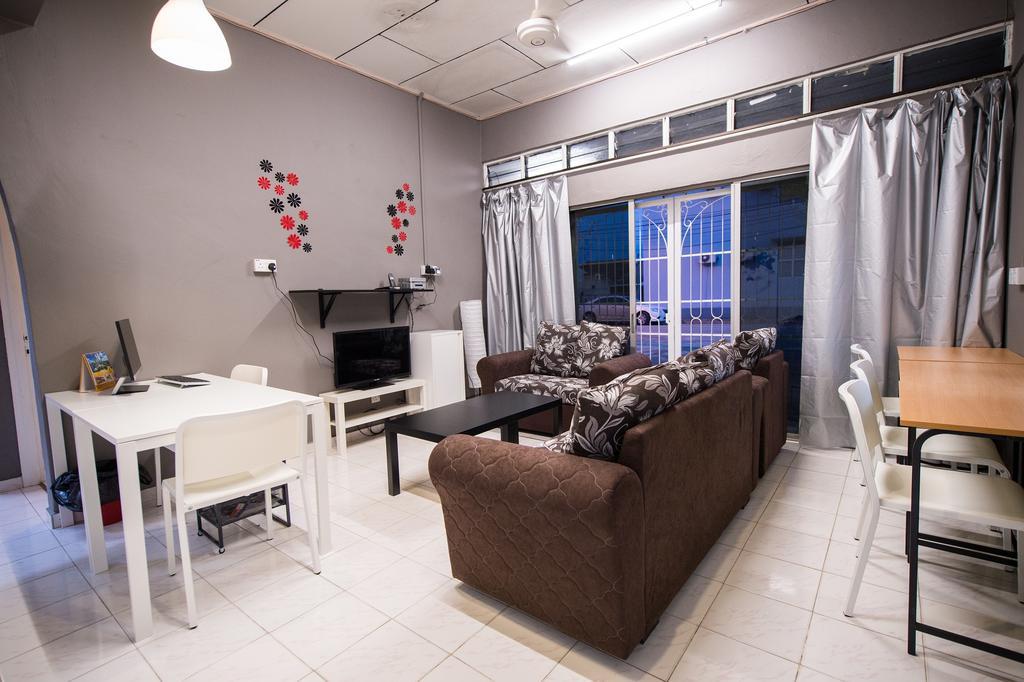 Kemaman Lodge & Cafe Chukai Extérieur photo