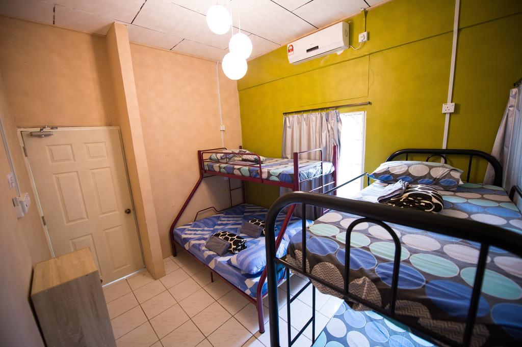 Kemaman Lodge & Cafe Chukai Extérieur photo