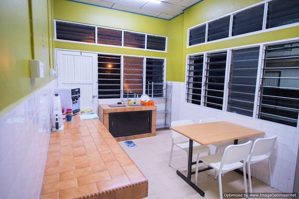 Kemaman Lodge & Cafe Chukai Extérieur photo