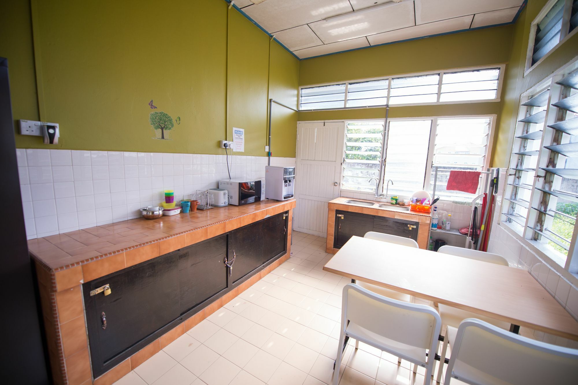 Kemaman Lodge & Cafe Chukai Extérieur photo